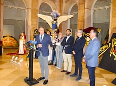 El Paso Azul de Lorca revoluciona la Semana Santa con el estreno del histórico grupo del «Ángel Caído» fb img 1774886844712