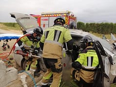 Servicios de emergencia han intervenido en un accidente de tráfico con un herido atrapado en Almendricos, termino municipal de Lorca Servicios de emergencia han intervenido en un accidente de tráfico con un herido atrapado en Almendricos, termino municipal de Lorca