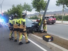 Un joven de 19 años herido tras chocar su vehículo contra una farola en Lorca img 20260610 wa0006