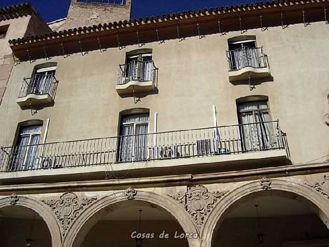BALCONES DE LA FACHADA