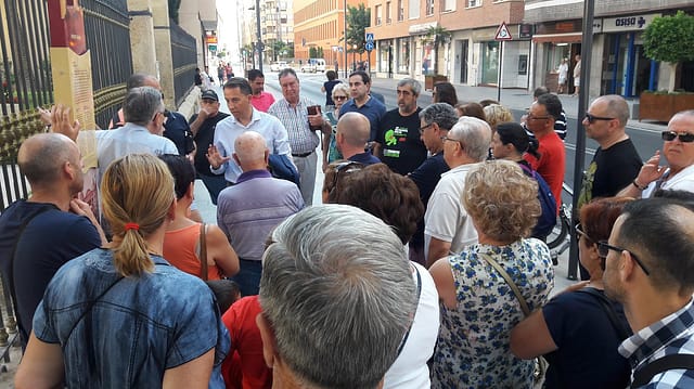 REUNION ALCALDE CON LORQUINOS POR PRESCRIPCION REINTEGRO AYUDAS