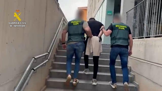 la guardia civil desarticula un grupo criminal al que atribuye cerca de una veintena de robos en lorca2 la guardia civil desarticula un grupo criminal al que atribuye cerca de una veintena de robos en lorca2