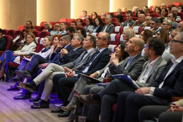 fulgencio gil destaca el papel estratégico de la formación profesional en lorca como motor de la creación de empleo y del desarrollo económico2