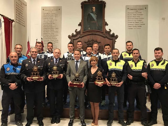 El equipo de la Policía Local de Lorca consigue el primer puesto en atletismo