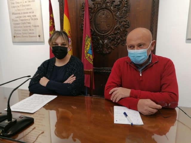 PEDRO SOSA Y GLORIA MARTIN IU