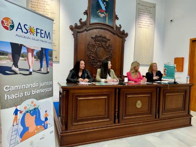 Lorca acoge la I edición de la jornada benéfica Escritores lorquinos por la salud mental a favor de Asofem