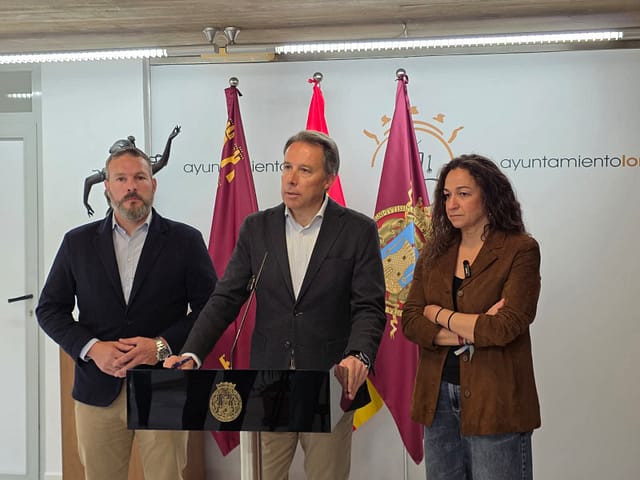 El Pleno de Lorca se une en defensa de los vecinos del Campillo y La Torrecilla y pide a ADIF que incremente las obras de drenaje en el entorno de la rambla de la Torrecilla El Pleno de Lorca se une en defensa de los vecinos del Campillo y La Torrecilla y pide a ADIF que incremente las obras de drenaje en el entorno de la rambla de la Torrecilla